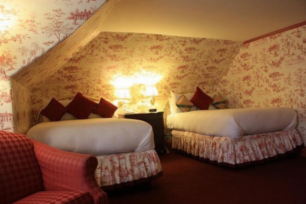 Room image 3